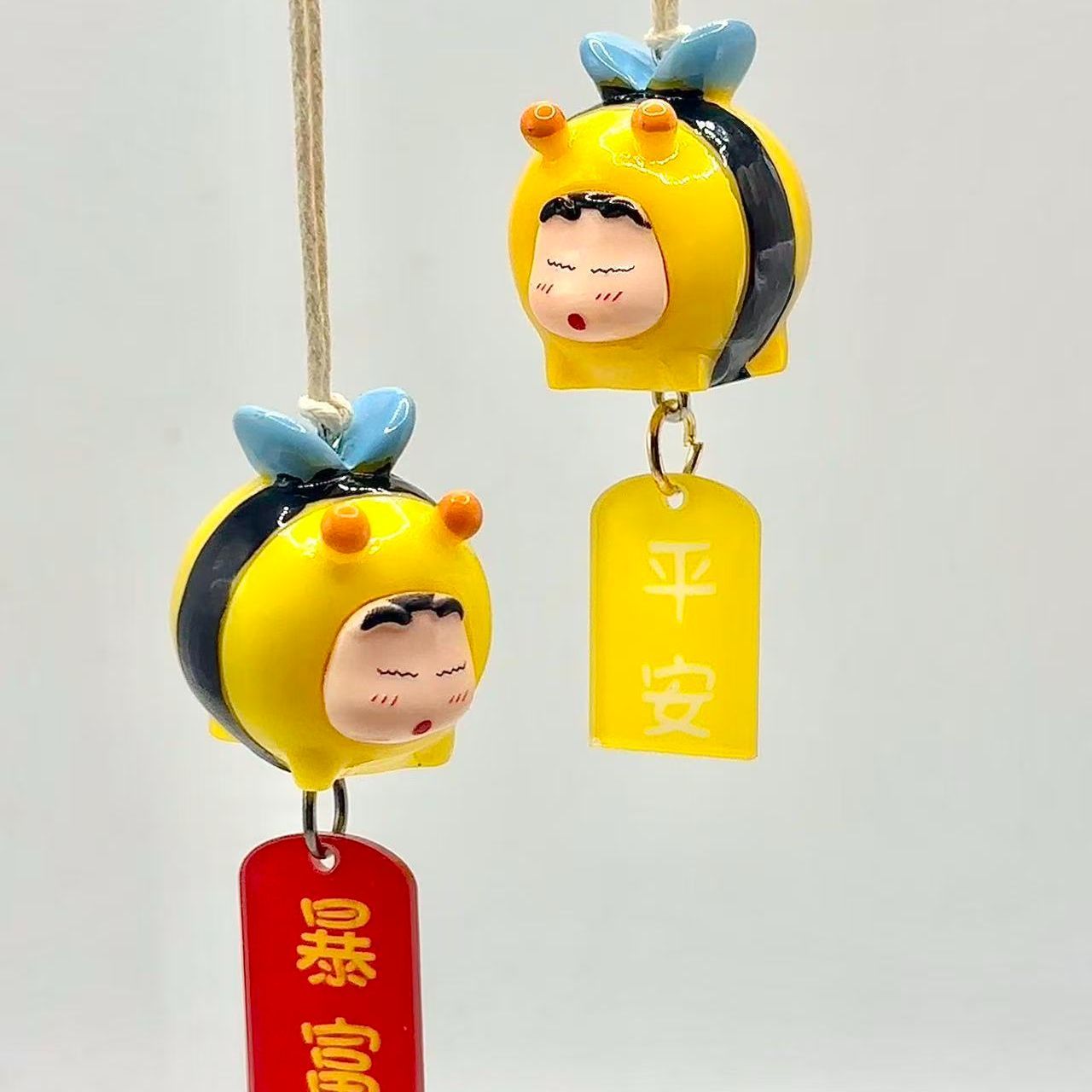 Crayon Shin-chan Bee Cosplay F - Car Accessories Website ulasan dan harga